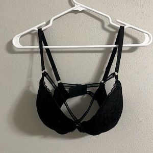 Victoria’s Secret 32DD black lace Demi with strappy detail